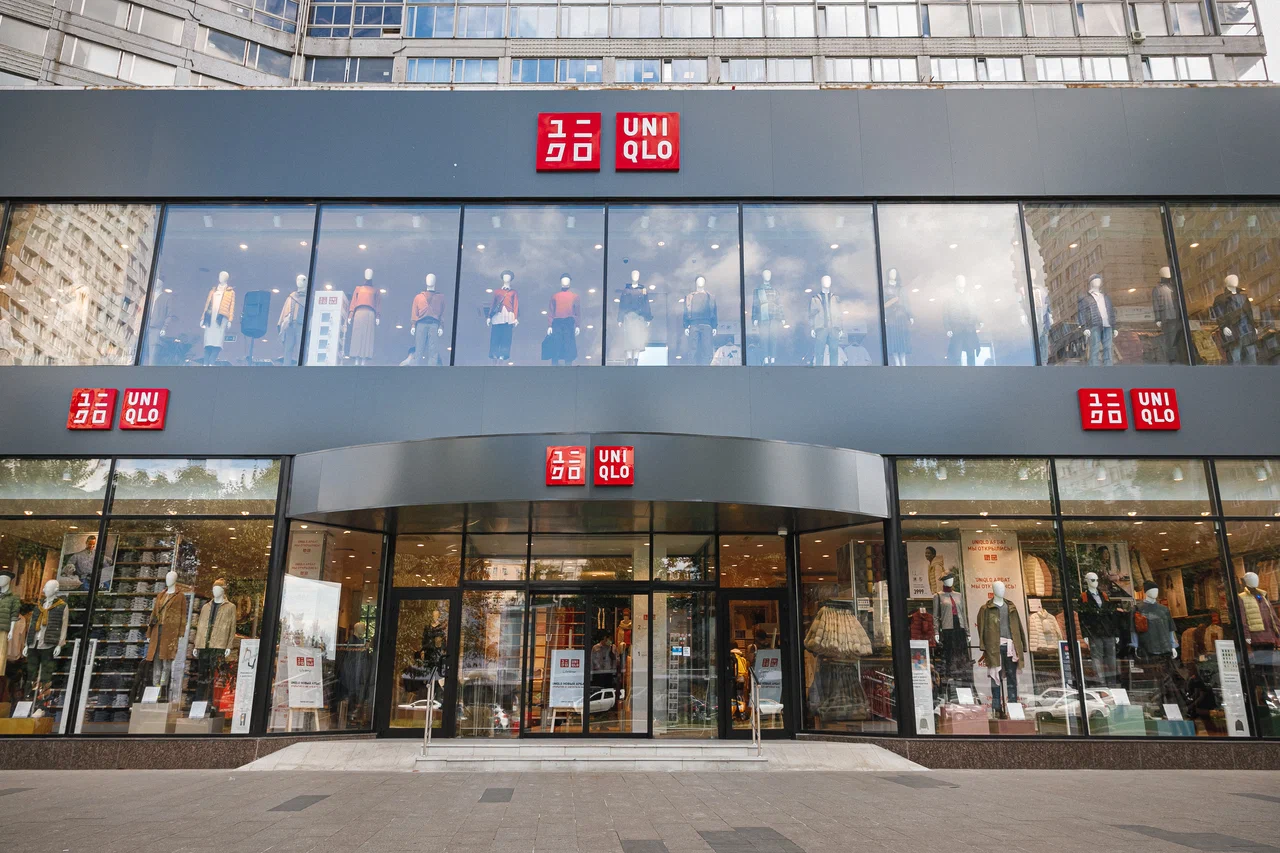 Открытие первого стрит-ритейл магазина UNIQLO на Новом Арбате